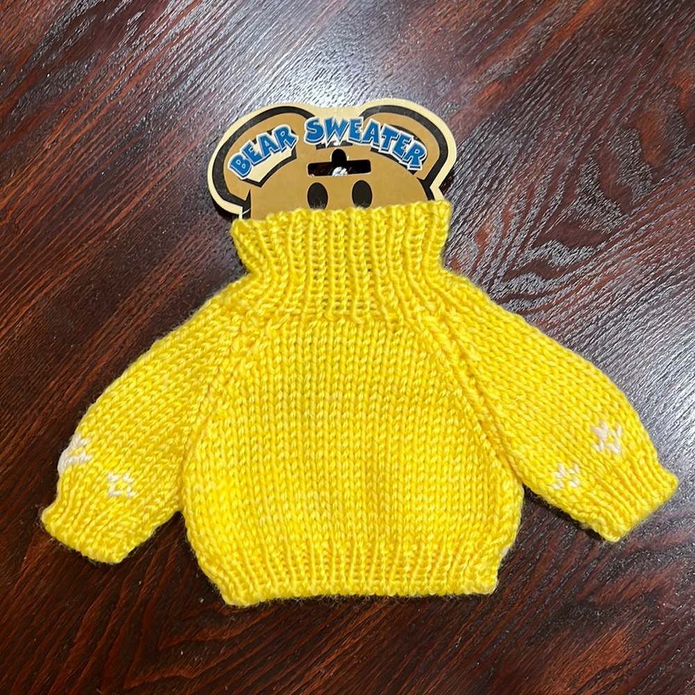 Darice Bear Sweater 🧸